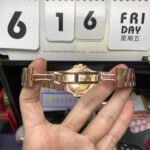 Patek Philippe Nautilus series 57131G-010, Rose Gold with Coffee Dial and Square Diamond Bezel, 40mm Size. - 图片 5