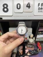 Patek Philippe Nautilus series 71181A-010, White Dial with Steel Bracelet Version, 35.2mm size. - 图片 17