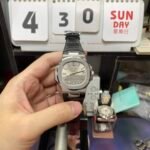 Patek Philippe Nautilus series 5711G-001, Grey Dial with Alligator Leather Strap, 40mm Size. - 图片 2