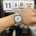 Patek Philippe Nautilus series 57261A-010, White Dial, Complete Month Day Date and Moon Phase Functions, 40.5mm Size. - 图片 6