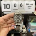 Rolex Datejust Series m126334-0014, Dark Grey Dial Fluted Bezel, 41mm Size.Jubilee strap - 图片 2