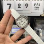 Patek Philippe Aquanaut series 5069G-011, White Dial with Diamond Bezel, Women 35.2mm Size. - 图片 3