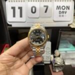 Rolex Datejust series m126333-0006, two-tone gold case black dial with diamond markers and a five-link two-tone gold bracelet, 41mm size. - 图片 8