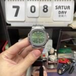 Patek Philippe Nautilus series 57111A-014, Olive Green Dial with Steel Bracelet, 40mm Size. - 图片 2