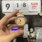 Patek Philippe Nautilus series 71181200R-010, All Rose Gold Case with Diamond Bezel, 35.2mm Size WOMEN - 图片 2