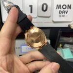 Audemars Piguet Royal Oak Offshore Series 26231OR.ZZ.D003CA.01, Rose Gold Case White Dial Diamond Bezel Rubber Strap, 37mm Size - 图片 10