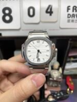 Patek Philippe Nautilus series 71181A-010, White Dial with Steel Bracelet Version, 35.2mm size. - 图片 18