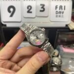 Rolex Datejust Series m279174-0021, Sunburst Silver Dial with Star-Shaped Diamond Hour Markers, 28mm Size, Five-Link Steel Bracelet. - 图片 3