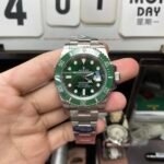 Rolex Submariner Series ?Watch Model 116610LV-0002 (hulk) 40mm