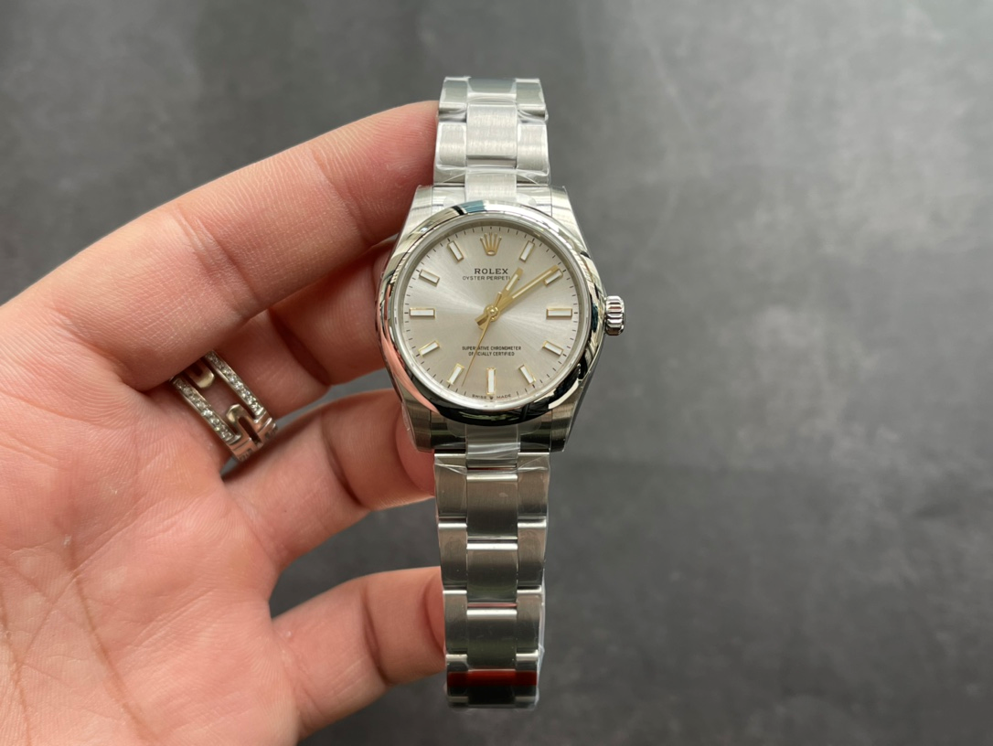 70609909cf13090270eb48491c72fdf3.png Rolex Oyster Perpetual Series m126000-0001 Watch31mm - 图片 1