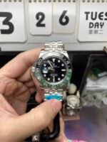 Rolex GMT-Master II Series watch model m126720vtnr-0002 (left-handed "Pepsi" bezel) 40mm - 图片 2