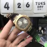 Patek Philippe Nautilus series 5711R, charcoal grey dial, 40mm size. - 图片 3