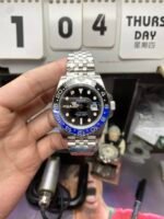Rolex GMT-Master II Series Watch Model M126710BLNR-0002 (Blue and Black Bezel) 40mm - 图片 2