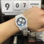 Audemars Piguet Royal Oak Offshore Series 26579CB.OO.1225CB.01, White Ceramic Blue Dial Full Ceramic Case Complete, Date Day Month Moon Phase Functions, 41mm size. - 图片 12
