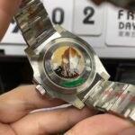 Rolex Submariner Series 116610LV-0002, Green Hulk, 40mm size. - 图片 15