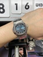 Patek Philippe Nautilus series 57111A 010, Stainless Steel Case Grey-Blue Dial Stainless Steel Bracelet, 40mm Size. - 图片 10