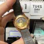 Patek Philippe Aquanaut Series 5167R-001, Rose Gold Case Coffee Dial Brown Strap, 40mm Size. - 图片 4