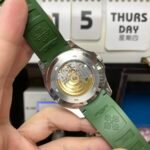 Patek Philippe Aquanaut Series 5168G-010, Green Dial Green Rubber Strap, 42.2mm Size. - 图片 10