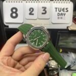 Patek Philippe Aquanaut Series 5168G-010, Green Dial Green Rubber Strap, 42.2mm Size. - 图片 4
