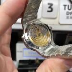 Patek Philippe Nautilus series 71181A-010, White Dial with Steel Bracelet Version, 35.2mm size. - 图片 10