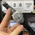 Patek Philippe Nautilus series 5712G-001, Stainless Steel Case Grey Dial Black Leather Strap, 40mm size. - 图片 3