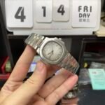 Patek Philippe Nautilus series 71181A-011, Coffee Dial and Steel Bracelet, 35.2mm size WOMEN. - 图片 3