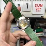 Patek Philippe Aquanaut Series 5168G-010, Green Dial Green Rubber Strap, 42.2mm Size. - 图片 18