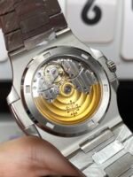 Patek Philippe Nautilus series 57111A 010, Stainless Steel Case Grey-Blue Dial Stainless Steel Bracelet, 40mm Size. - 图片 11