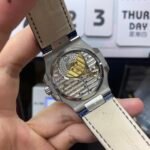 Patek Philippe Nautilus series 5724G-001, Square Diamond Bezel Blue Dial Blue Leather Strap, 40mm size. - 图片 4