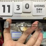 Patek Philippe Nautilus series 57261A-010, White Dial, Complete Month Day Date and Moon Phase Functions, 40.5mm Size. - 图片 5