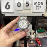 Patek Philippe Nautilus series 57111A-011, White Dial, 40mm Size. - 图片 2