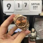 Rolex Day-Date Series m228235-0003, Full Everose Gold Case Gradient Brown Dial, Instantaneous Day and Date Functions, 40mm Size. - 图片 2