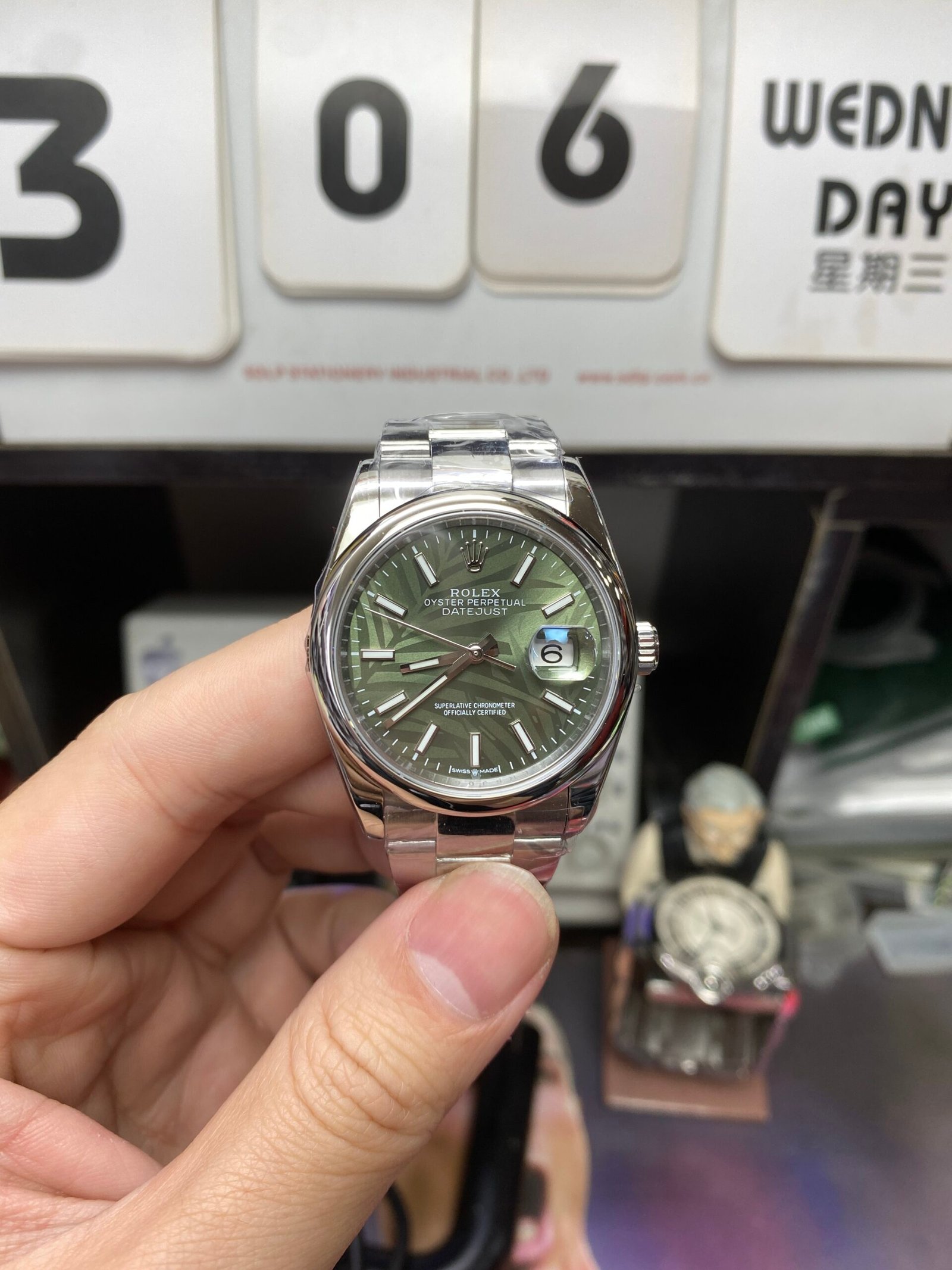 e90daab881247f1802de5c0f180d52fc.jpg Rolex Datejust Series Watch Model M126200-0020 36mm - 图片 1