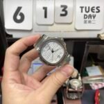 Patek Philippe Nautilus series 71181A-010, White Dial with Steel Bracelet Version, 35.2mm size. - 图片 11