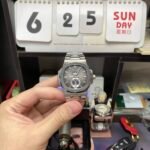 Patek Philippe Nautilus series 57261A-001, Grey Dial Steel Bracelet, Multi-Function Perpetual Calendar Watch, 40.5mm size. - 图片 2