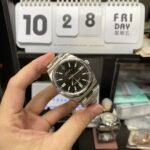 Rolex Oyster Perpetual series m124300-0002, Black Dial with Stick Indexes, 41mm size. - 图片 3