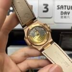 Patek Philippe Nautilus series 5711R, Rose Gold Case Grey Dial, 40mm Size. - 图片 4